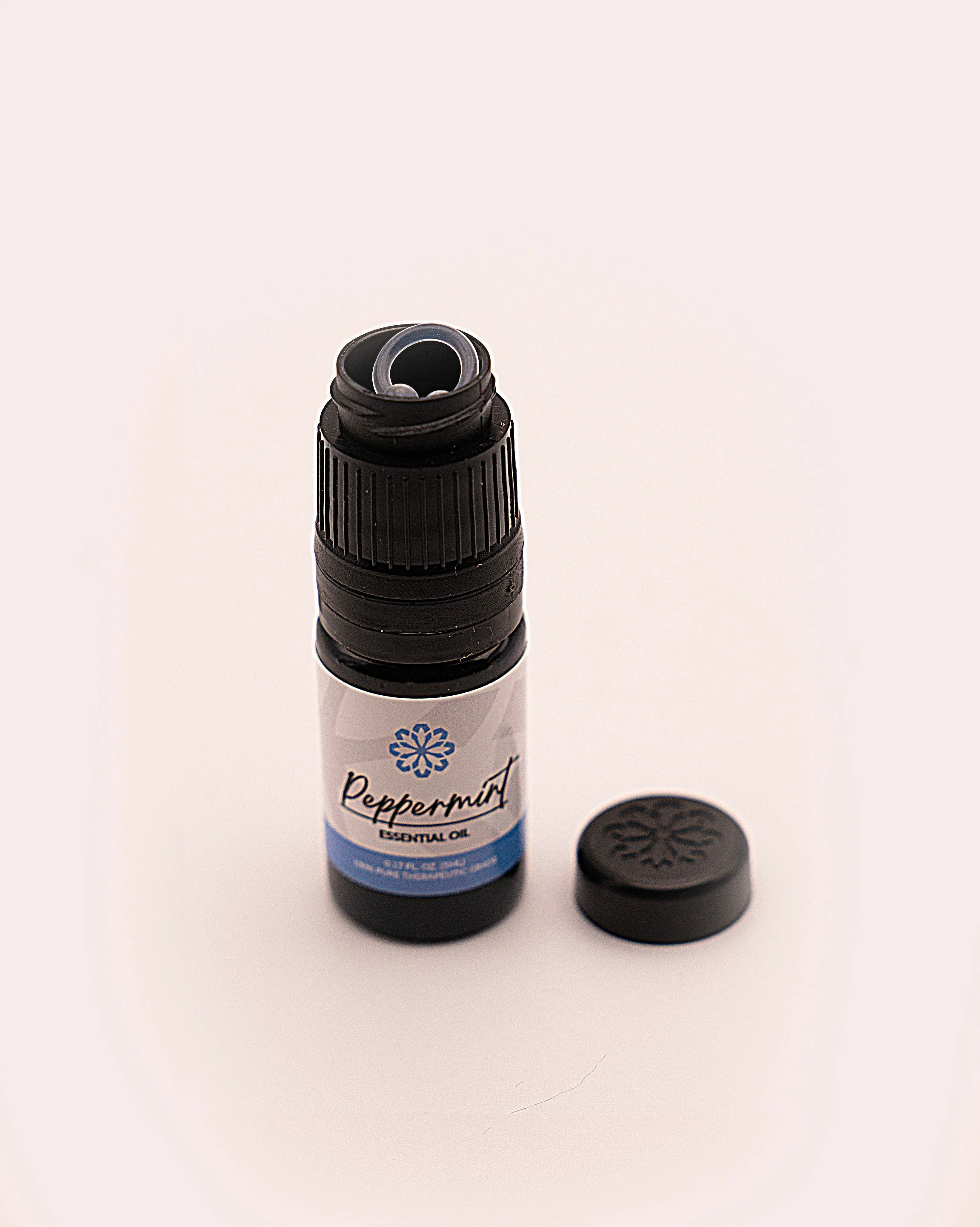 Essence Essential Oil Bottle Top with Built-In Soaking Bay - Image 4
